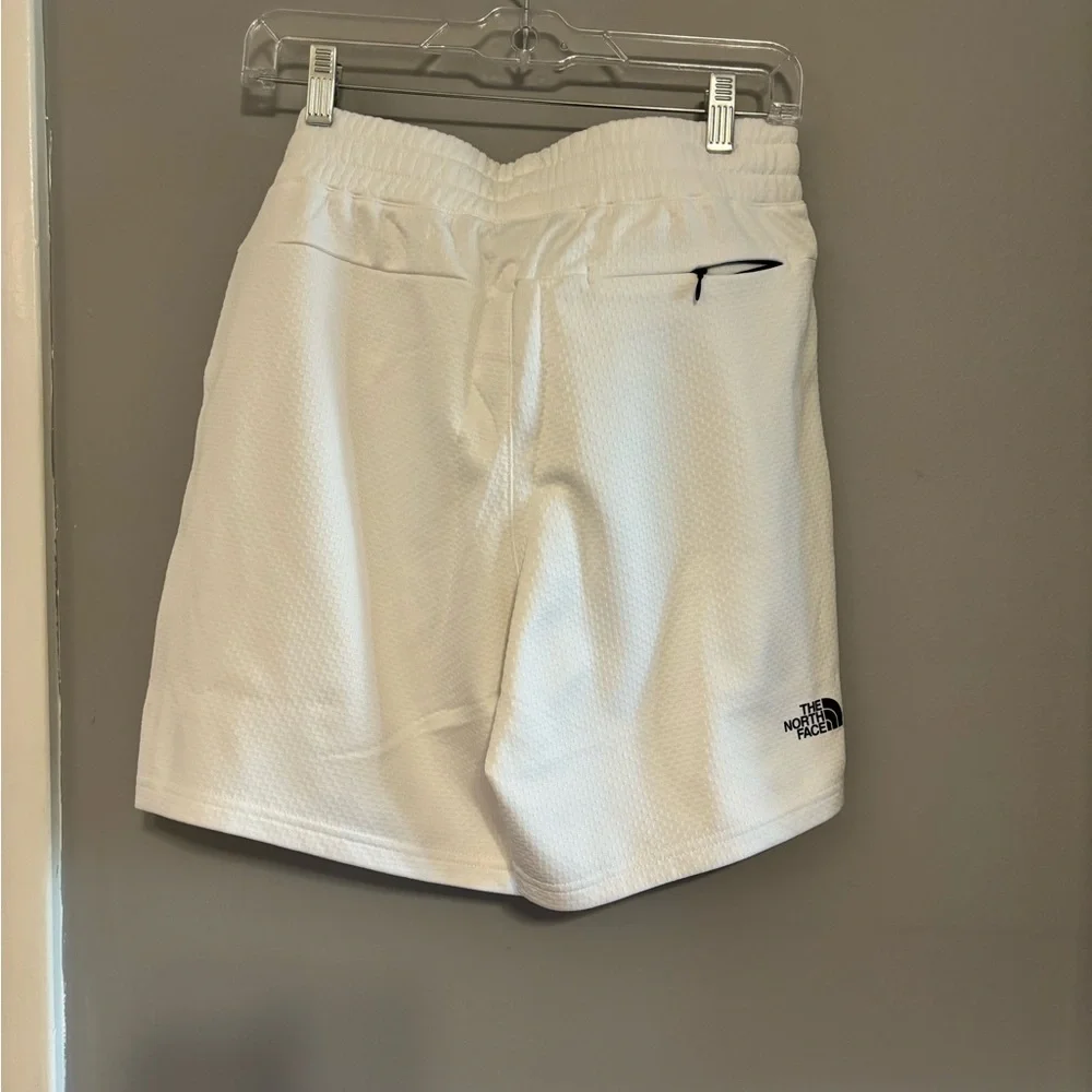 New Men's North Face Mountain Athletics Tape Shorts White/Black Size Small